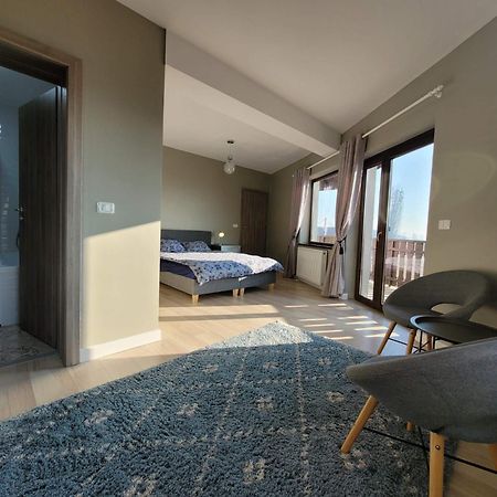 Casa Andreea. Cheerful 4-Bedroom Villa Bod Exterior photo