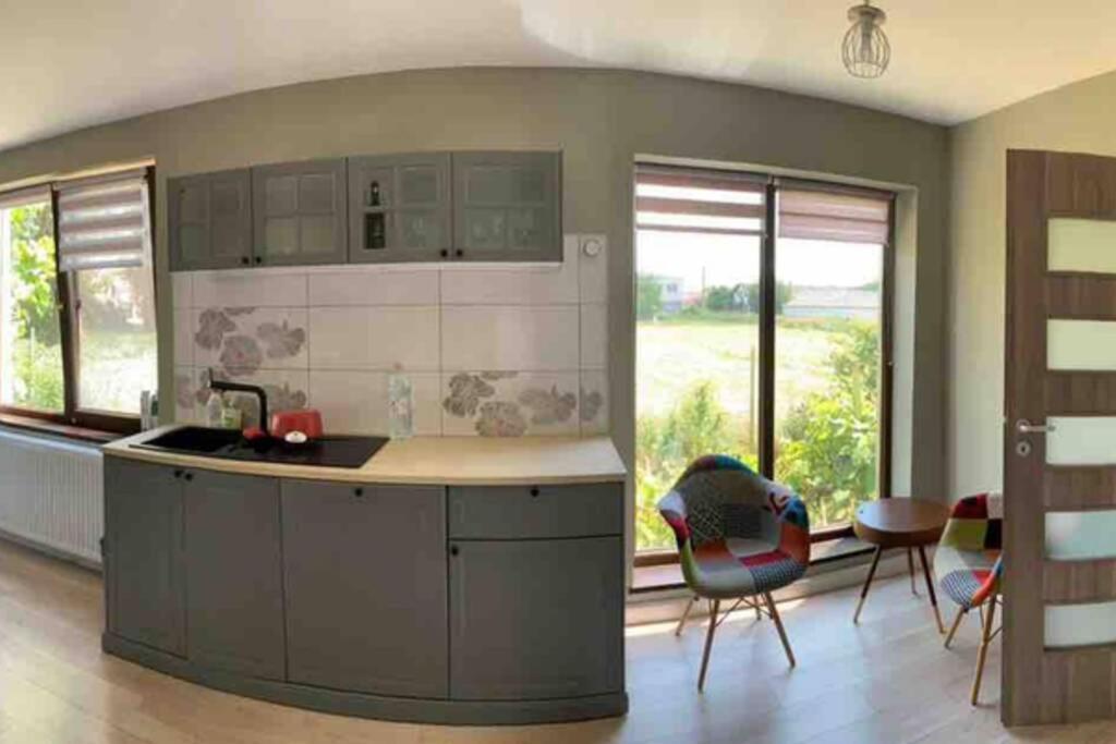 Casa Andreea. Cheerful 4-Bedroom Villa Bod Exterior photo